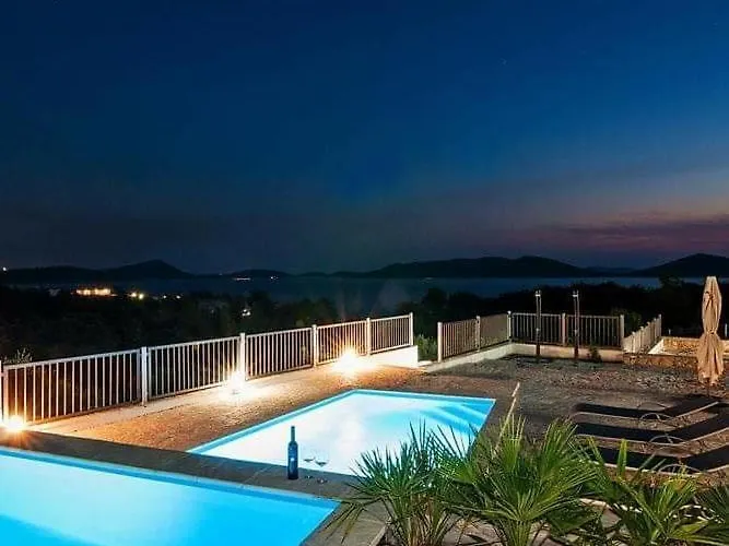 Camp Panorama With Pool 3* 드라게