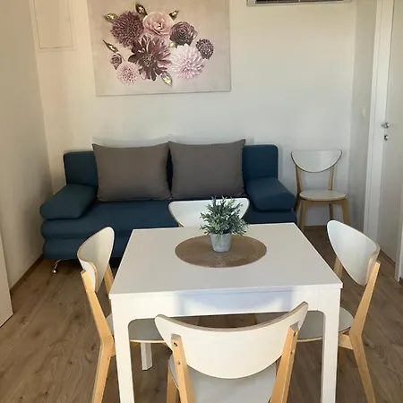 Camp Panorama With Pool Kamp