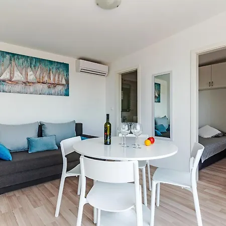 Camp Panorama With Pool Drage