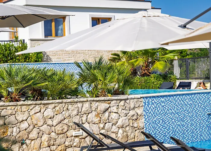 Camp Panorama With Pool 德拉格